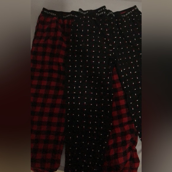 Tommy Hilfiger pajamas size L (2 colors) - Picture 8 of 8